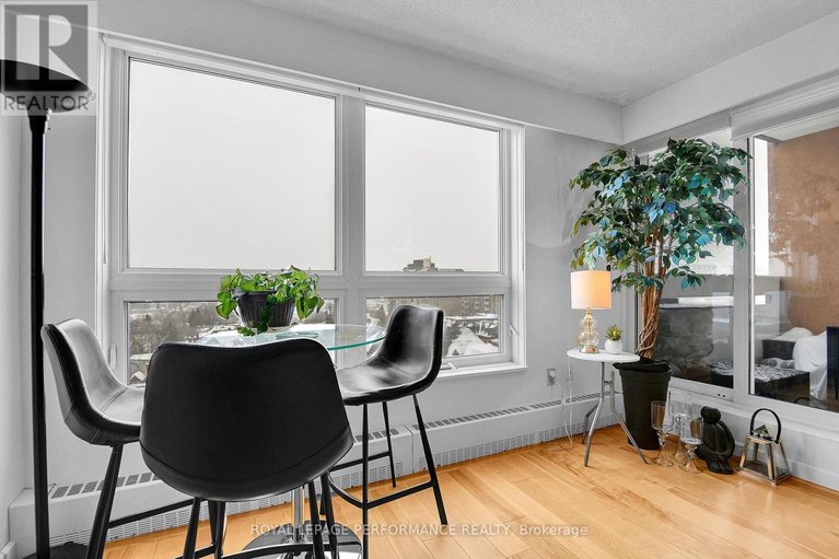 29351288/905-373-laurier-avenue-e/sandy-hill/ottawa/ontario/K1N8X6_15