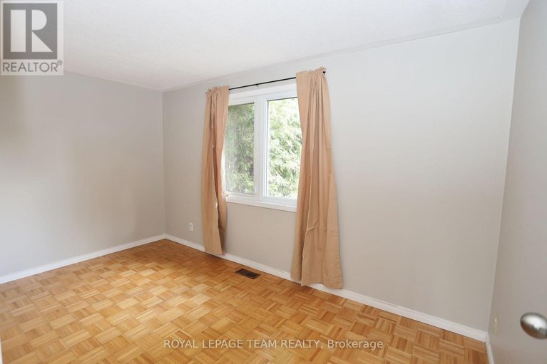 28826941/425-joseph-street/kemptville/north-grenville/ontario/K0G1J0_16
