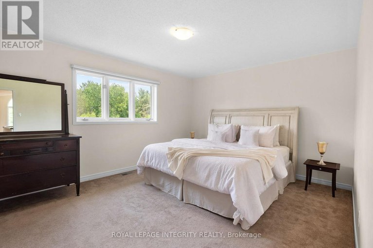 29074502/22-marchbrook-circle/rural-kanata-central/ottawa/ontario/K2W1A1_29