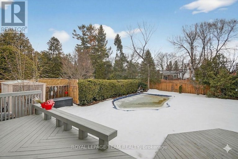 29456628/998-harkness-avenue-avenue/riverside-park/ottawa/ontario/K1V6P2_35