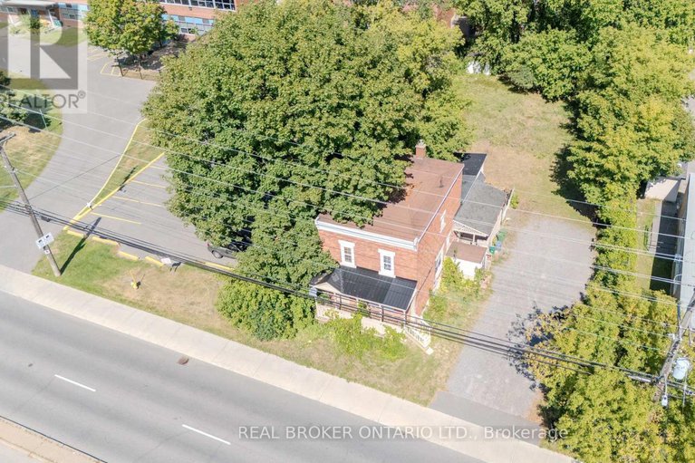 28781771/713-st-laurent-boulevard/castle-heightsrideau-high/ottawa/ontario/K1K3A6_6