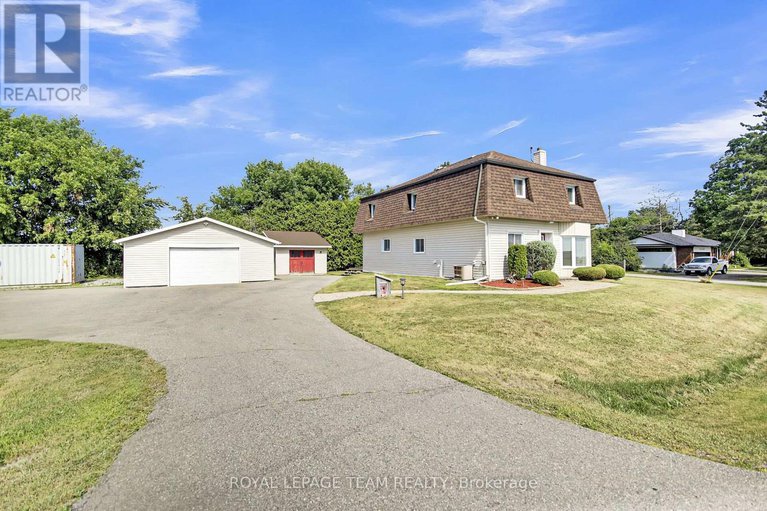 28884148/5745-fourth-line-road/rideau-twp-w-of-hwy-16-north-of-reg-rd-6/ottawa/ontario/K0A2T0_2