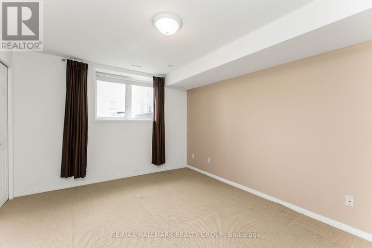 28317545/896-longfields-drive/longfields/ottawa/ontario/K2J5K6_18