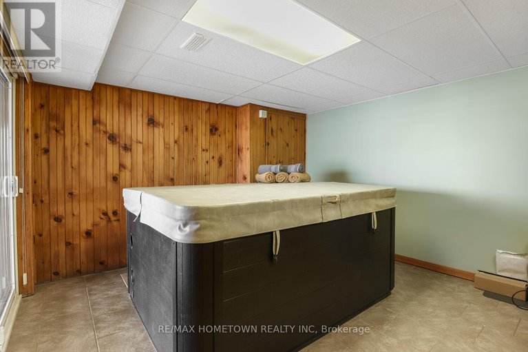 28507330/1111-burnside-drive/augusta-twp/augusta/ontario/K6V5T1_37