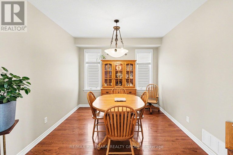 29357933/241-trail-side-circle/springridgeeast-village/ottawa/ontario/K4A5B5_6