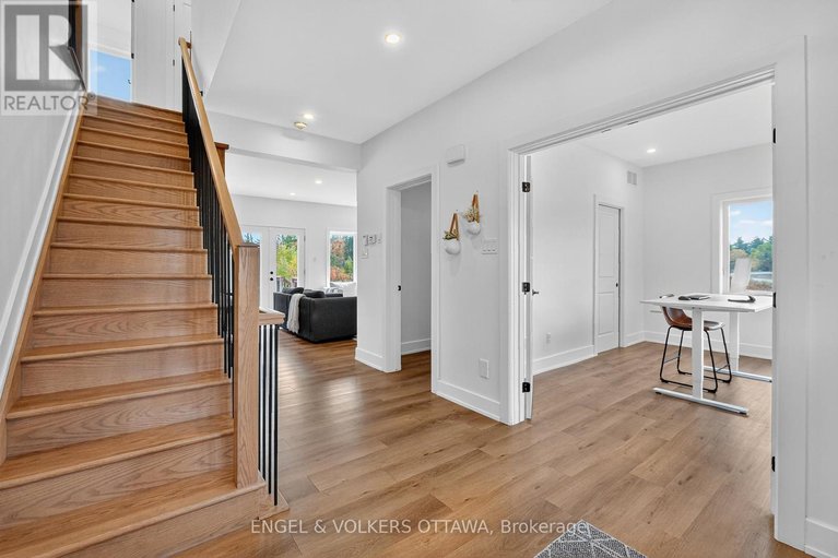 29591806/57-paul-a-bertrand-drive/mcnabbraeside-twps/mcnabbraeside/ontario/K7S3G8_9