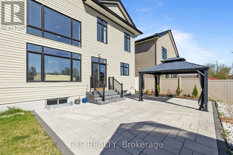 28309333/320-serenade-crescent/riverside-southgloucester-glen/ottawa/ontario/K1X0B9_38