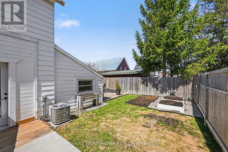 29647352/63-colborne-street/almonte/mississippi-mills/ontario/K0A1A0_27