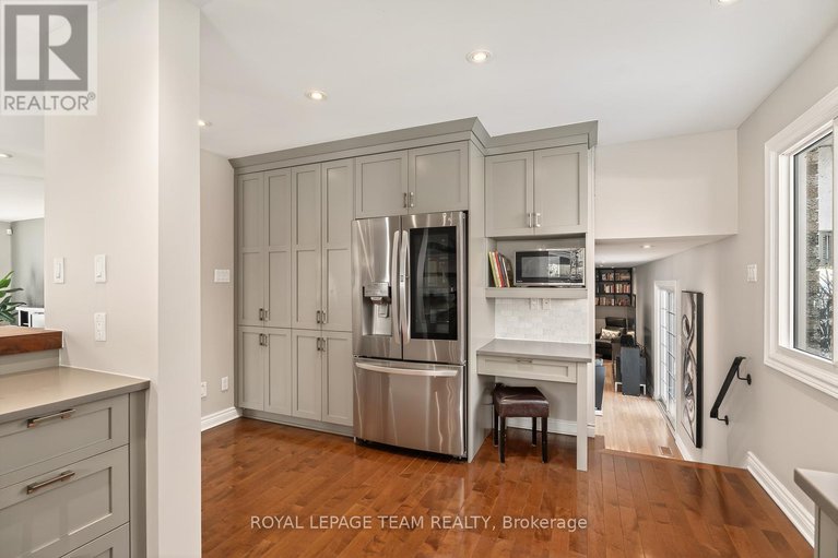 29413398/729-ludgate-court/beaconwood/ottawa/ontario/K1J8K8_8