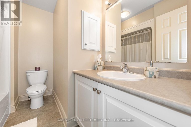 29611479/184-felicity-crescent/mer-bleuebradley-estatesanderson-park/ottawa/ontario/K1W0C2_36