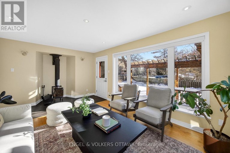 29586145/66-aylmer-avenue/old-ottawa-south/ottawa/ontario/K1S2X3_18