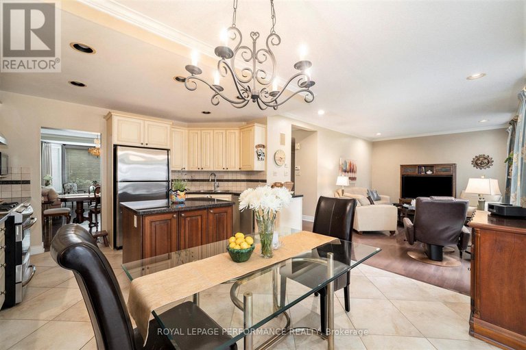 28759789/21-berry-glen-street/strandherd/ottawa/ontario/K2G7A5_5