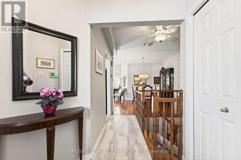 29439110/12-partridge-drive/bridlewood/ottawa/ontario/K2M2P6_6