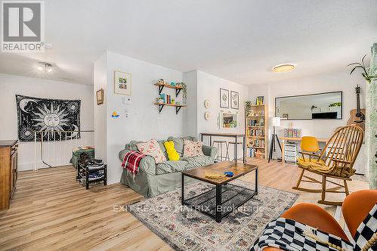 28321254/4-300-fenerty-court/katimavik/ottawa/ontario/K2L3A8_6