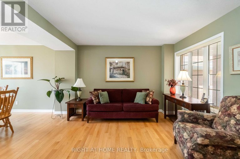 28479509/87-cohen-avenue/katimavik/ottawa/ontario/K2L4G4_5