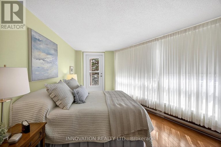 29525639/204-30-charlevoix-street/vanier/ottawa/ontario/K1L8K5_21