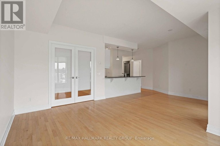 29485305/302-75-cleary-avenue/woodroffe/ottawa/ontario/K2A1R8_16