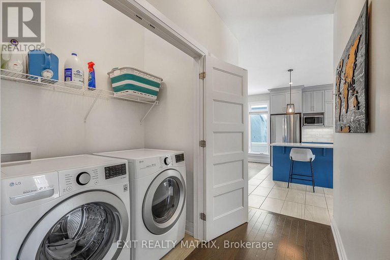 29468824/128-lyon-street/embrun/russell/ontario/K0A1W0_18