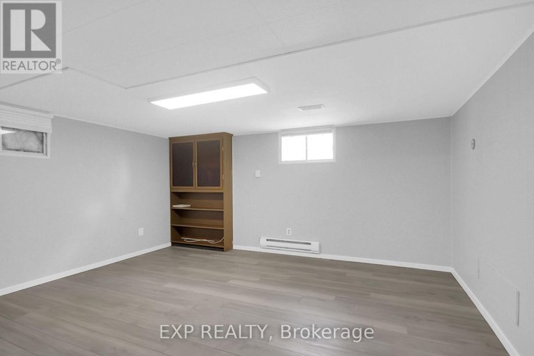 29465694/2247-miramichi-street/kenson-park/ottawa/ontario/K2C0Z1_20