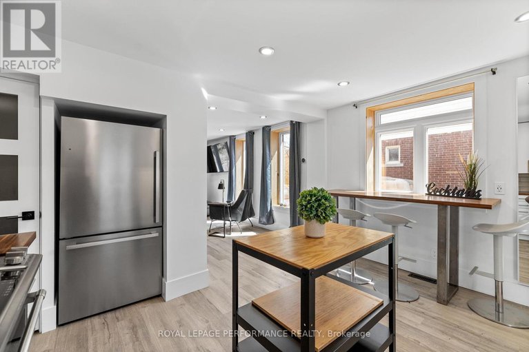 28811813/12-sherbrooke-avenue/hintonburg/ottawa/ontario/K1Y1R7_11