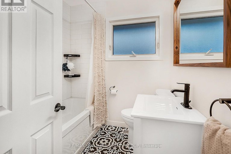 29075459/2077-lemay-crescent/elmvale-acresurbandale/ottawa/ontario/K1G2X5_14