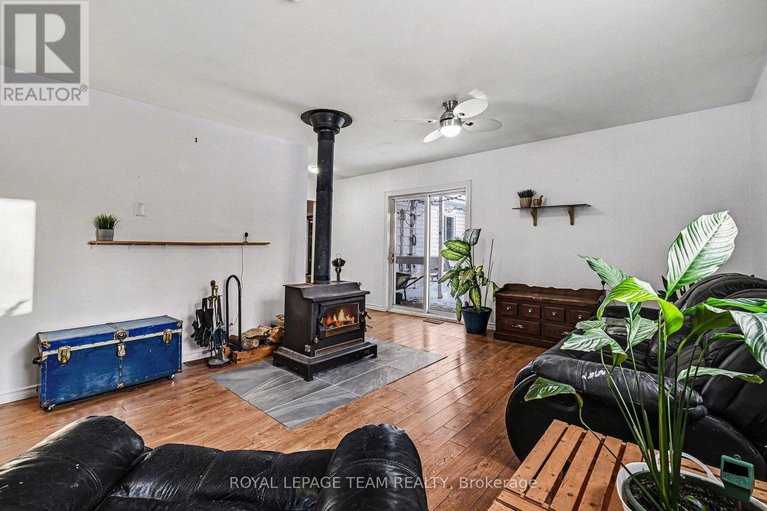 29289576/5725-county-18-road/augusta-twp/augusta/ontario/K0E1X0_14