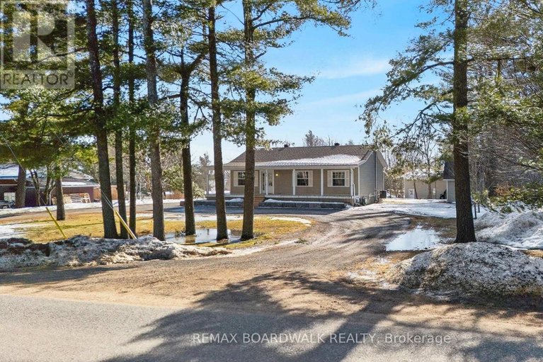 29457728/551-mclachlan-road/mcnabbraeside-twps/mcnabbraeside/ontario/K0A3L0_1