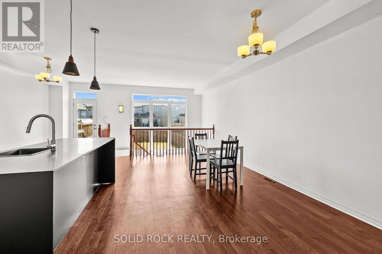 29003724/153-hawkshaw-crescent-e/cedargrovefraserdale/ottawa/ontario/K2J5P8_4