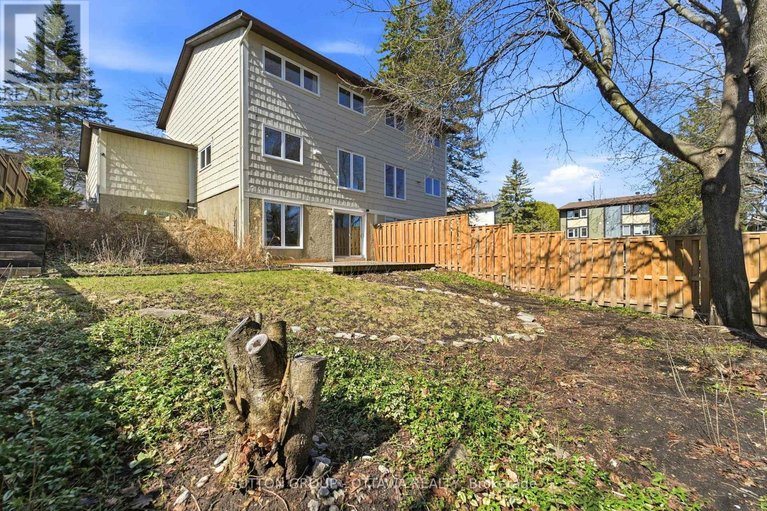 29633973/110-pigeon-terrace/hunt-clubwestern-community/ottawa/ontario/K1V9H7_43