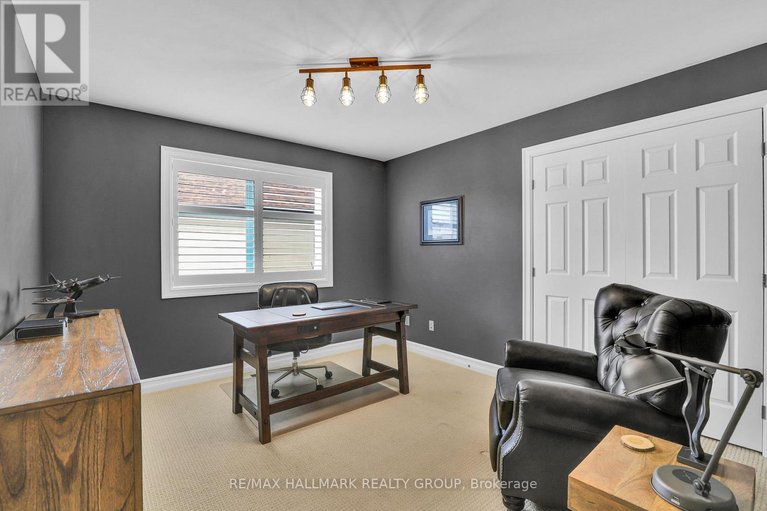 29678413/300-amita-crescent/mooneys-bay/ottawa/ontario/K2C4H9_22