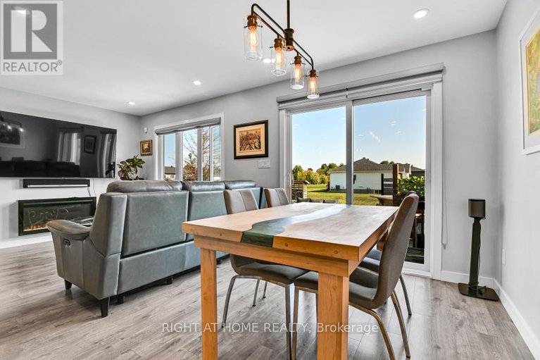 29444354/209-etienne-street/clarencerockland-twp/clarence-rockland/ontario/K0A1E0_17