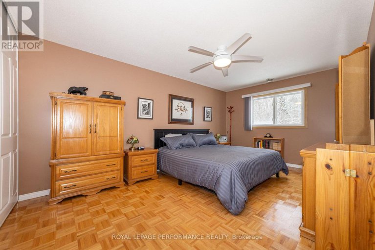 29253146/454-dalrymple-drive/town-of-rockland/clarence-rockland/ontario/K4K1G6_21