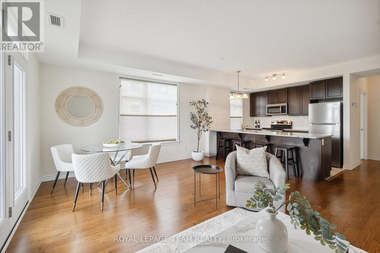 28402105/201-330-jatoba-private/emerald-meadowstrailwest/ottawa/ontario/K2V0E7_15
