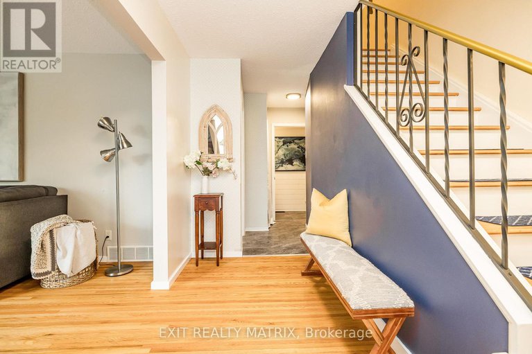 29137986/130-banning-road/glencairnhazeldean/ottawa/ontario/K2L1C4_5