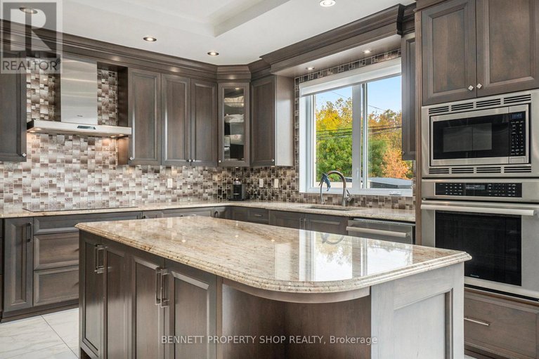 28937759/2253-prospect-avenue/alta-vista/ottawa/ontario/K1H7G2_6