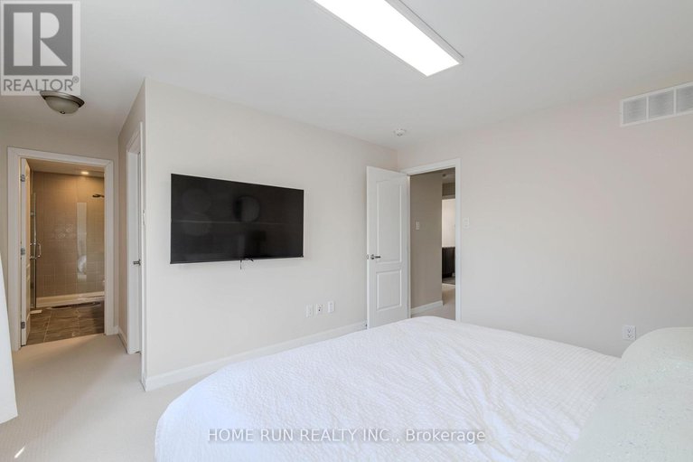 28407029/102-asper-trail-circle/emerald-meadowstrailwest/ottawa/ontario/K2M0L1_29