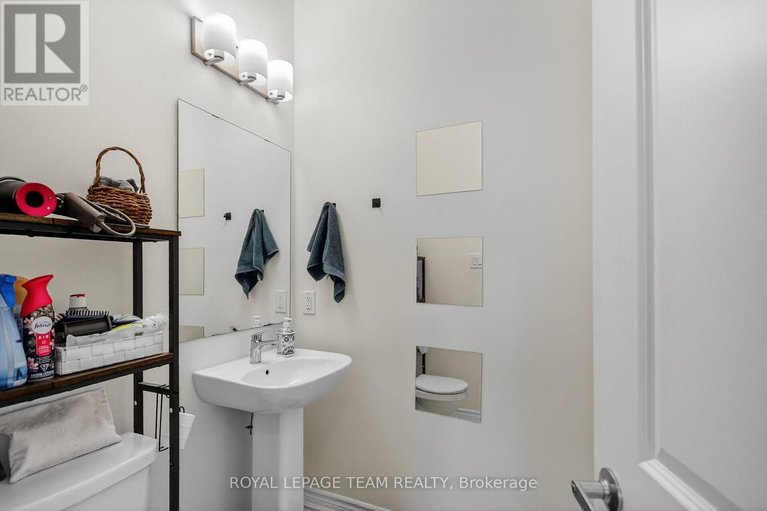 29348581/136-main-halyard-lane/half-moon-bay/ottawa/ontario/K2J7B5_15