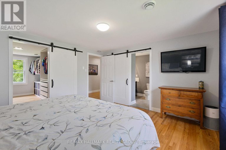 28552102/1430-royal-maple-drive/cumberland-ridge/ottawa/ontario/K4C1B5_18