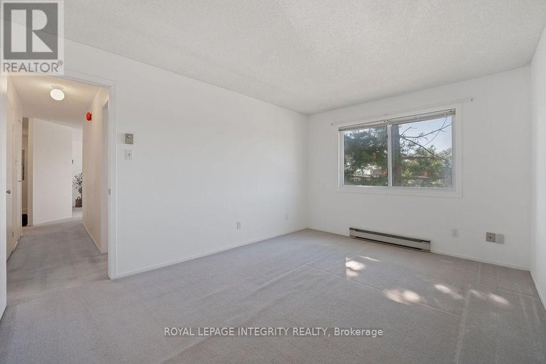 28876119/206-212-viewmount-drive/borden-farmstewart-farmcarleton-heightsparkwood-hills/ottawa/ontario/K2E7X2_25