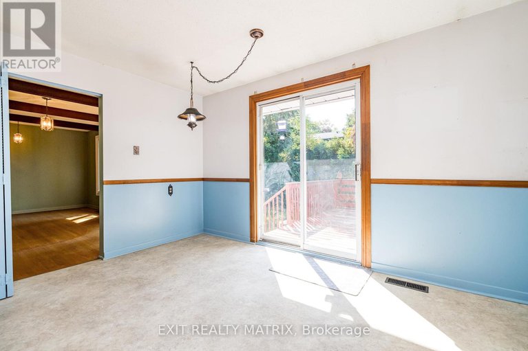 28932484/8-brian-crescent/bruce-farmgraham-parkqualicumbellands/ottawa/ontario/K2H6X3_18