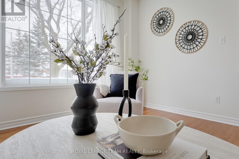 29354960/7-manorgate-place/craig-henrywoodvale/ottawa/ontario/K2G6L3_10