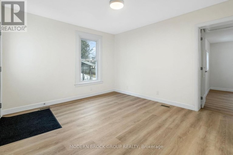 29541338/108-george-street/brockville/brockville/ontario/K6V3V9_21