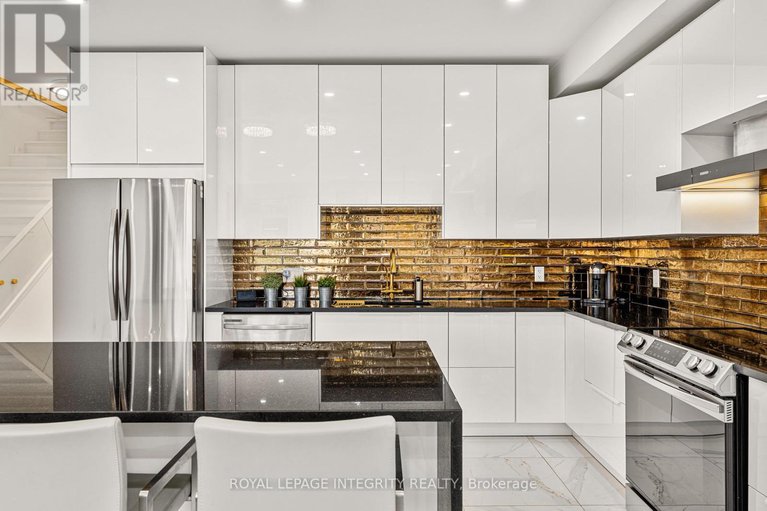 28612659/266-currell-avenue/westborohampton-park/ottawa/ontario/K1Z7J6_11