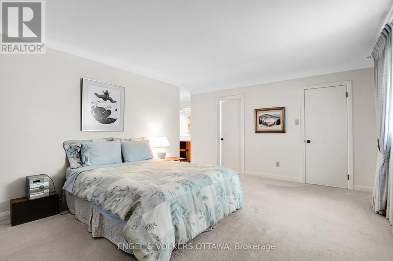 28490167/436-crestview-road/alta-vistafaircrest-heights/ottawa/ontario/K1H5G9_17
