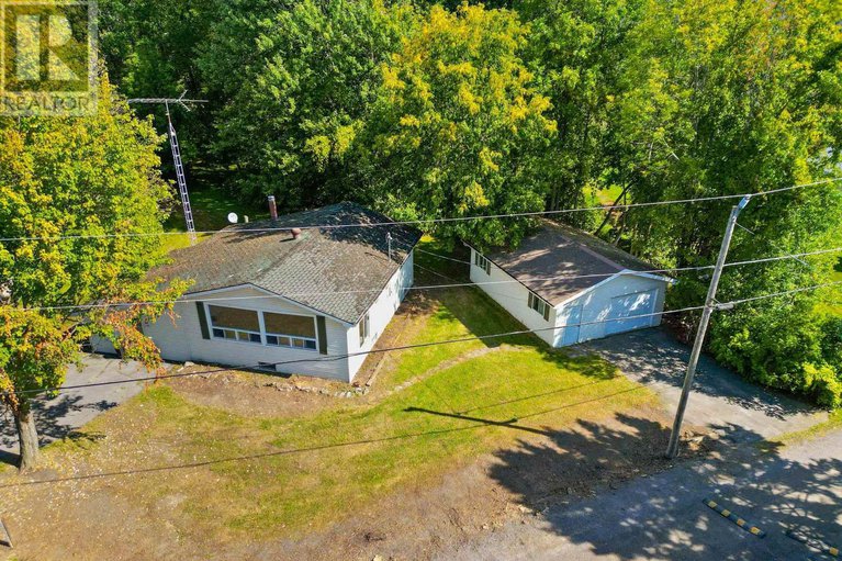 28884683/6261-911-6259-67th-avenue/lancaster/south-glengarry/ontario/K0C1N0_41