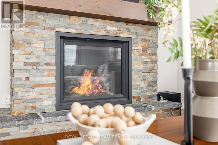 29102978/4128-county-7-road/south-dundas-williamsburgh-twp/south-dundas/ontario/K0C2H0_12