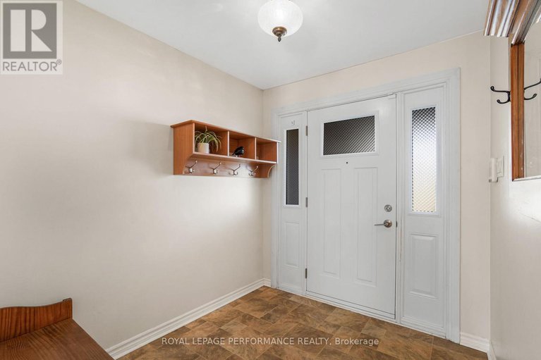 29009681/40-lori-lane/chesterville/north-dundas/ontario/K0C2H0_15