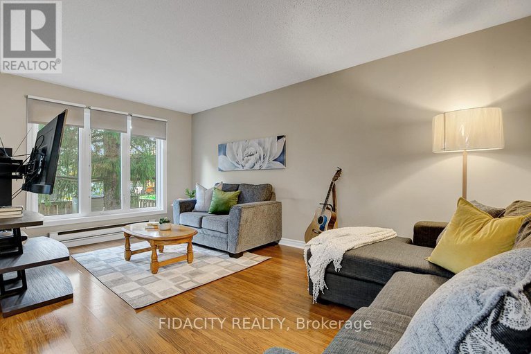 29034615/61-159-salter-crescent/beaverbrook/ottawa/ontario/K2K1Y8_7