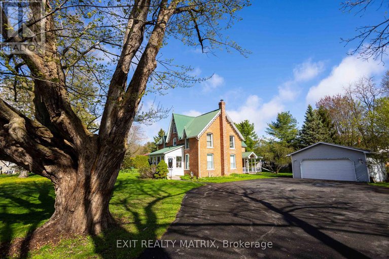 28439324/74-craig-street/village-of-russell/russell/ontario/K4R1A2_5