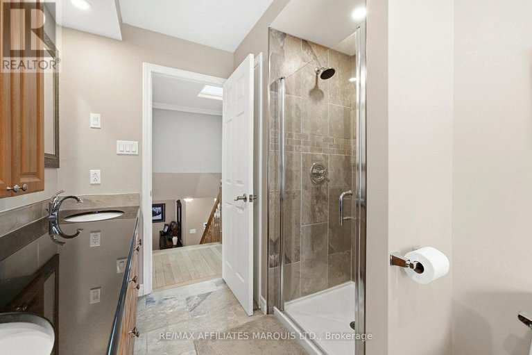 29381387/18247-county-rd-2-street/south-glengarry-charlottenburgh-twp/south-glengarry/ontario/K6H5R5_12